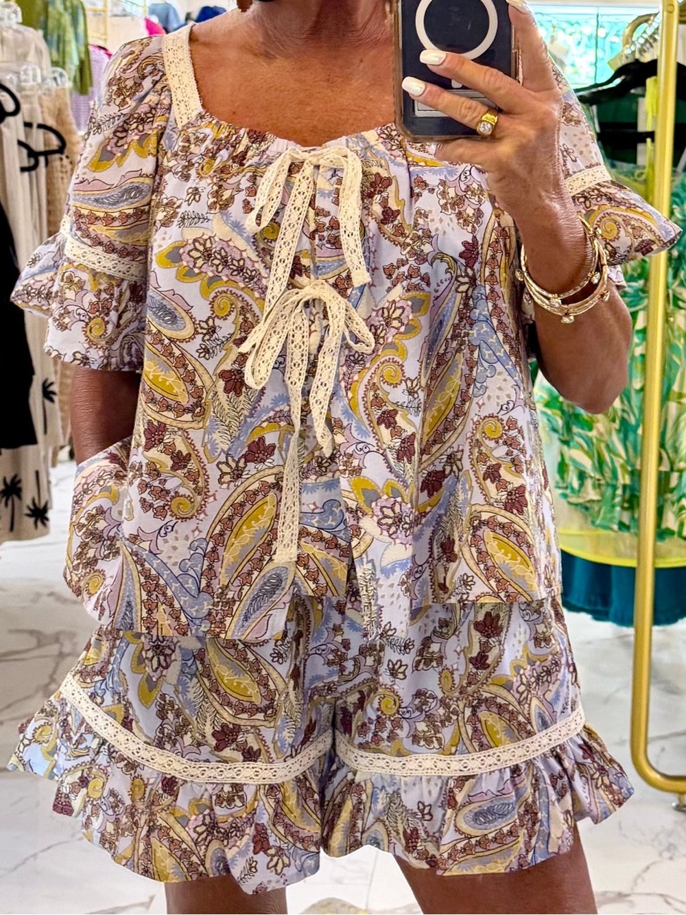 Listicle Paisley Print Lace Detailed Set